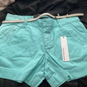 Ladies short Calvin Klein size 6 NWT Light blue